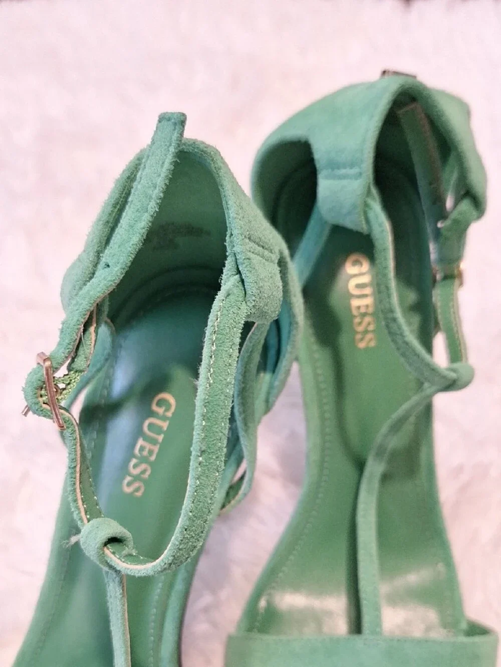 GUESS Green Suede T-Strap Block Heel Sandals